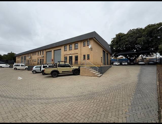 1,677M² WAREHOUSE TO LET IN RANDJESPARK